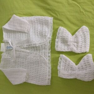 Baby 2 pieces set NWOT  Fit to 6 month